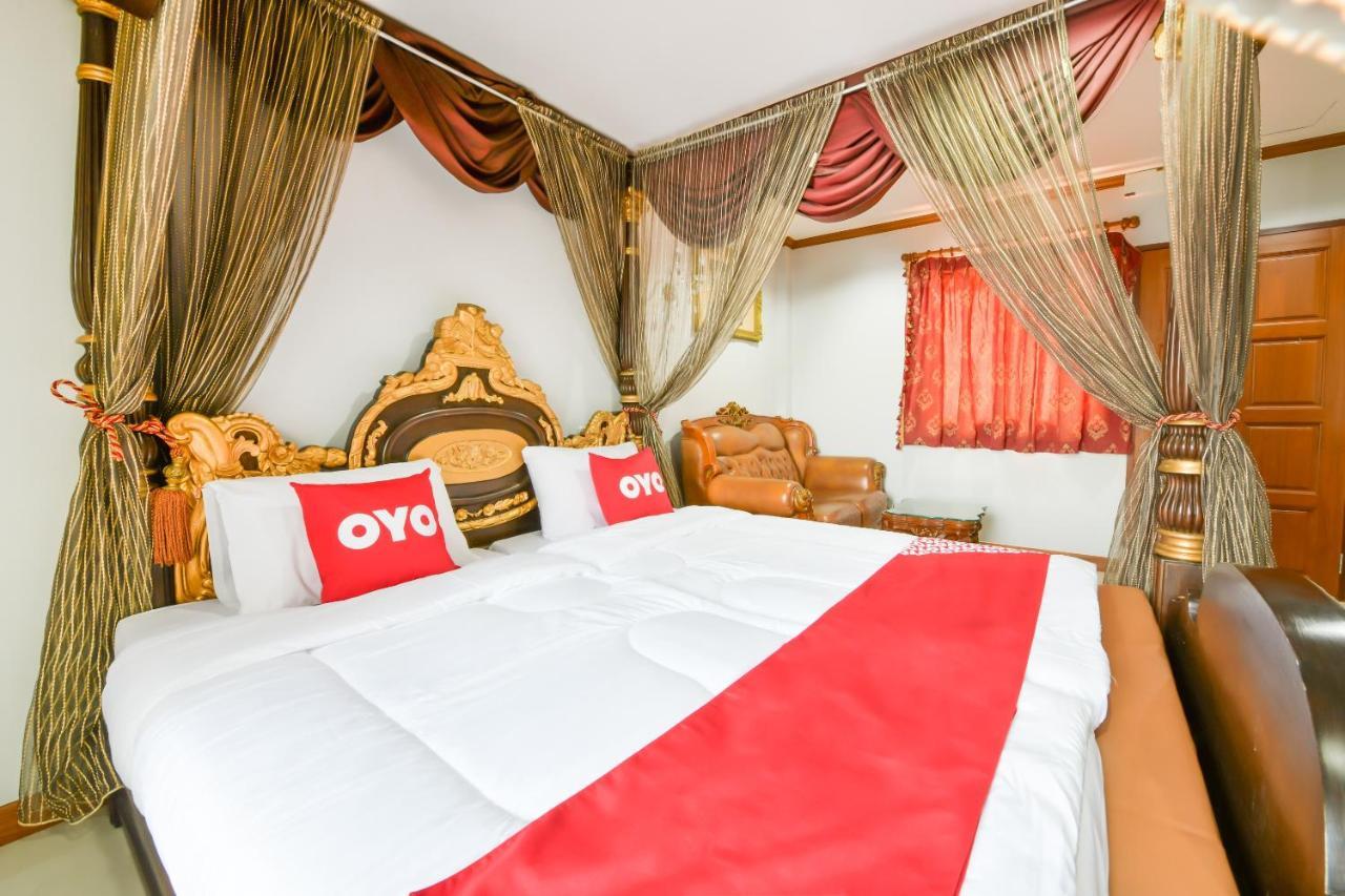 Oyo 549 Maesri Resort Pattaya Bagian luar foto