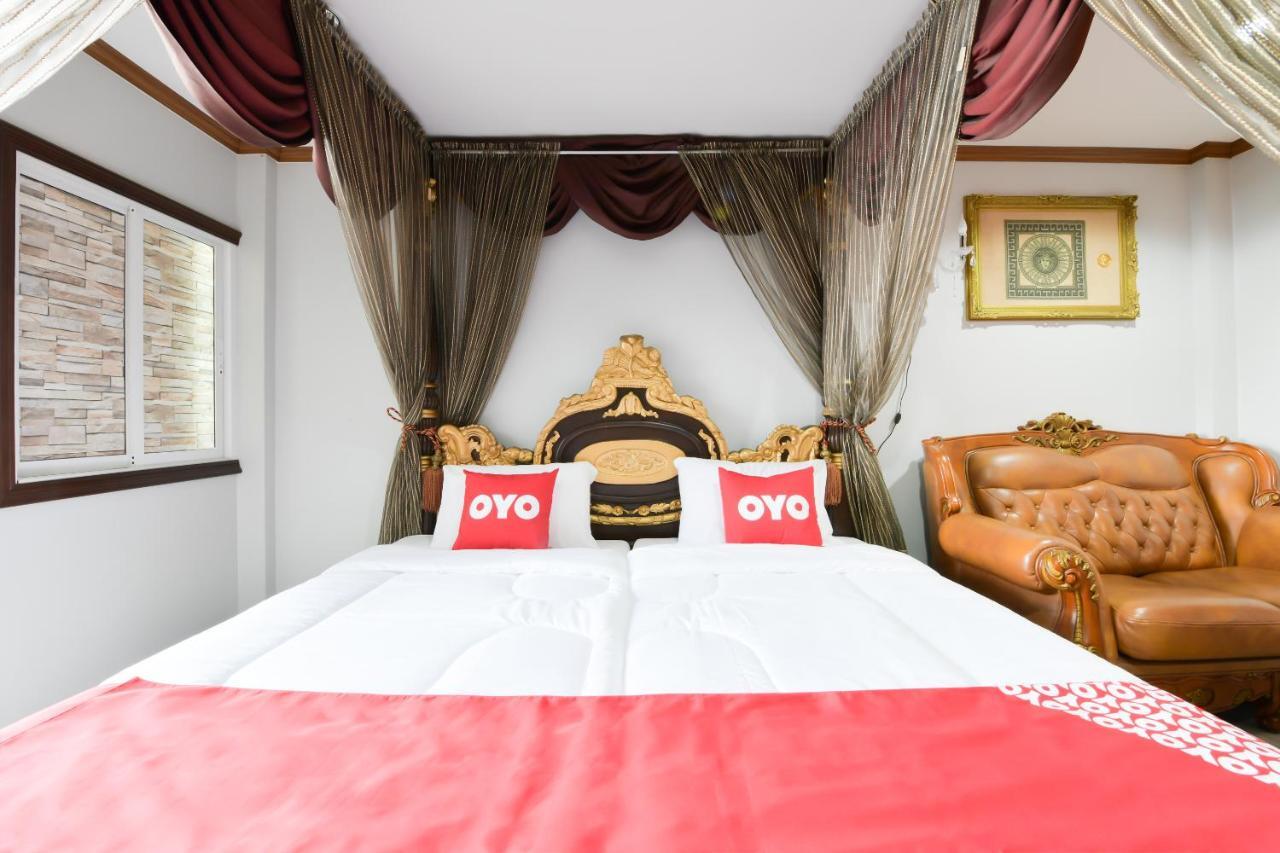 Oyo 549 Maesri Resort Pattaya Bagian luar foto